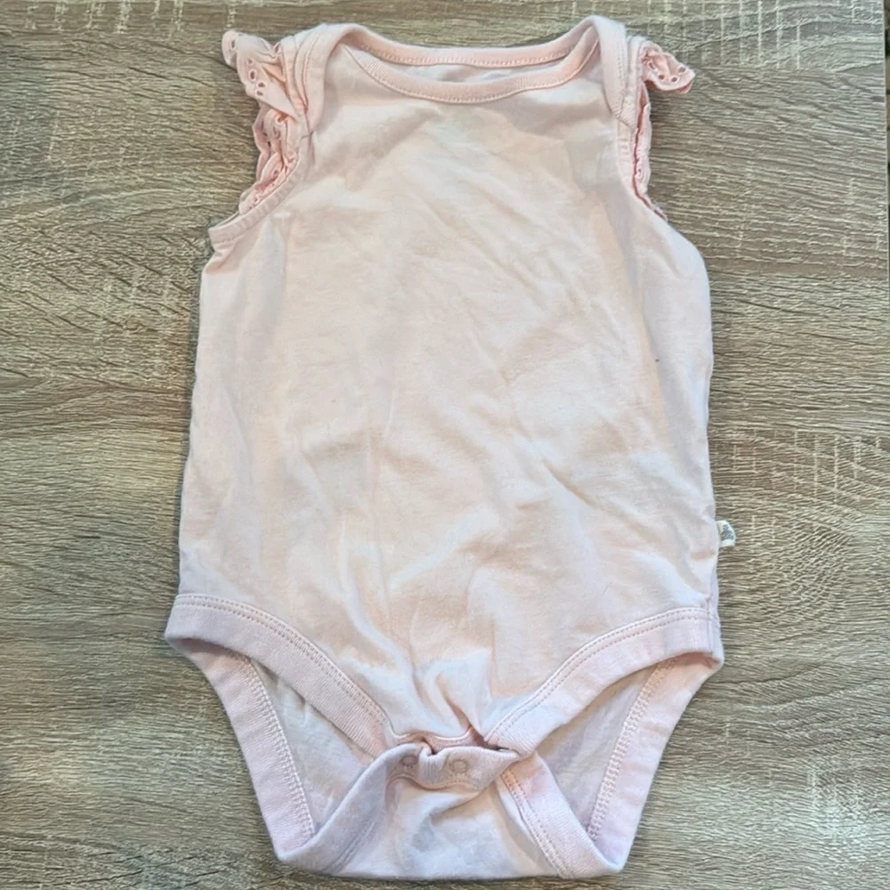 GAP Bodysuit / Onesie